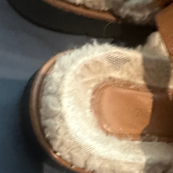 Zara Cream Shearling Strap Sandals - Picture 14 of 14